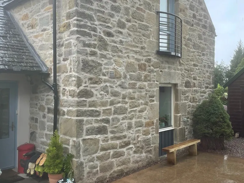 Lime Mortar Pointing
