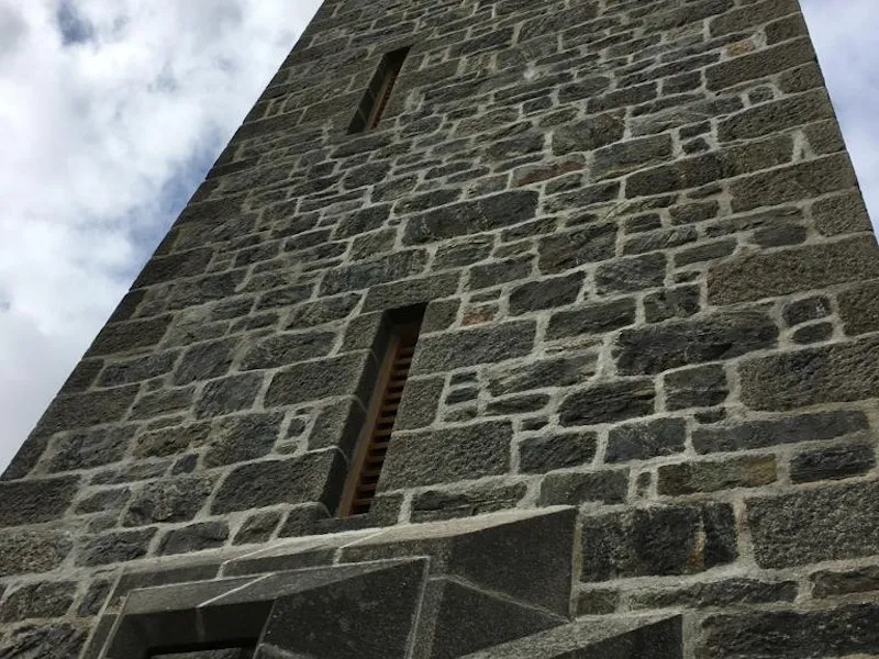 Lewis War Memorial, Lime mortar pointing