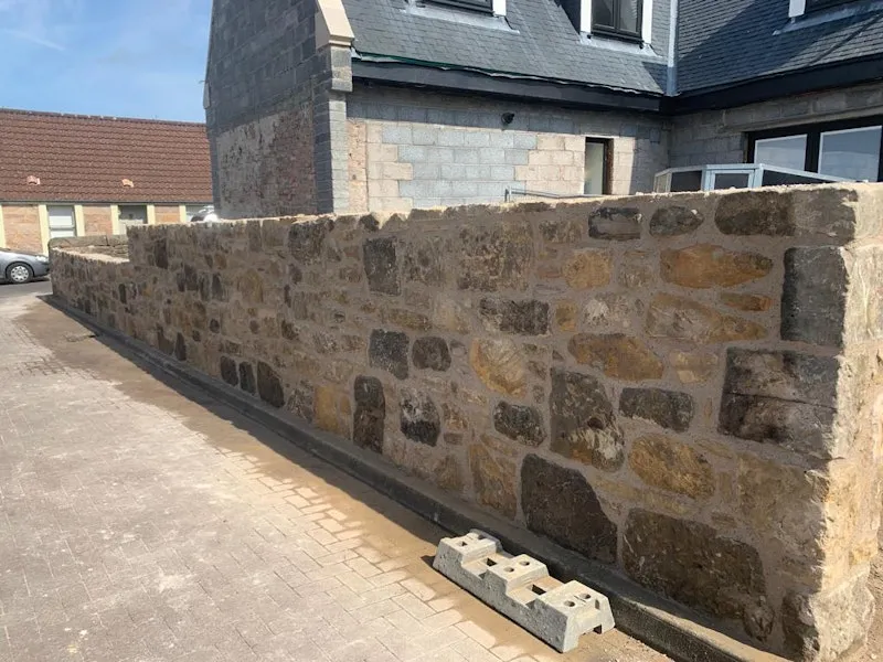 Random Rubble Walling
